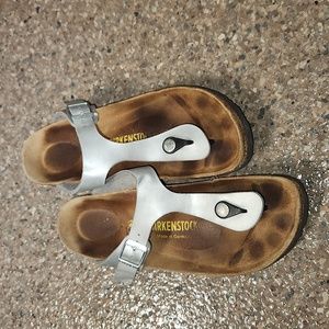 Birkenstock Gizeh Silver Sandal Slides